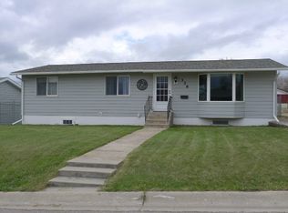136 15th Ave S, Lewistown, MT 59457