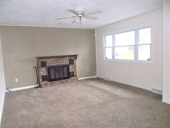 5th image of 1300 Evergreen Blvd