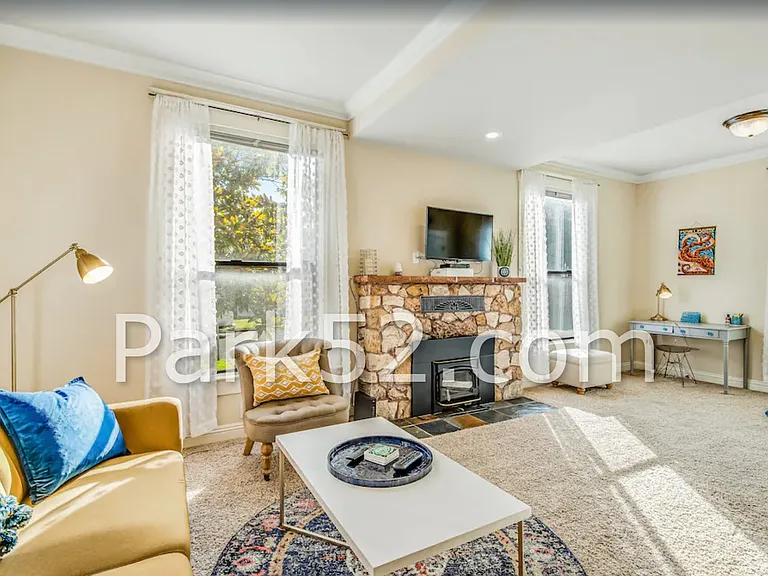 401 North M St #A — Photo 8