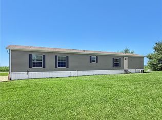 1286 County Road 2420e, Casey, IL 62420
