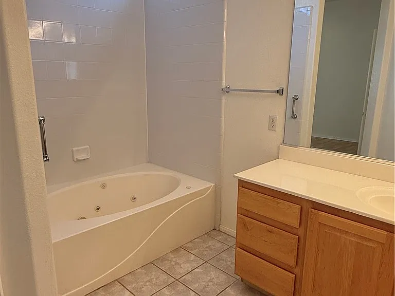 1739 Franklin Chase Ter — Photo 16