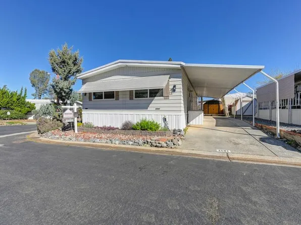 1501 Cottonwood Cir, Auburn, CA 95603