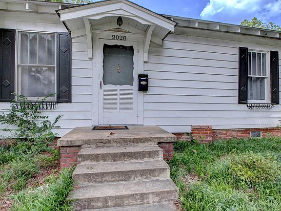 4th image of 2028 Johnston Ave
