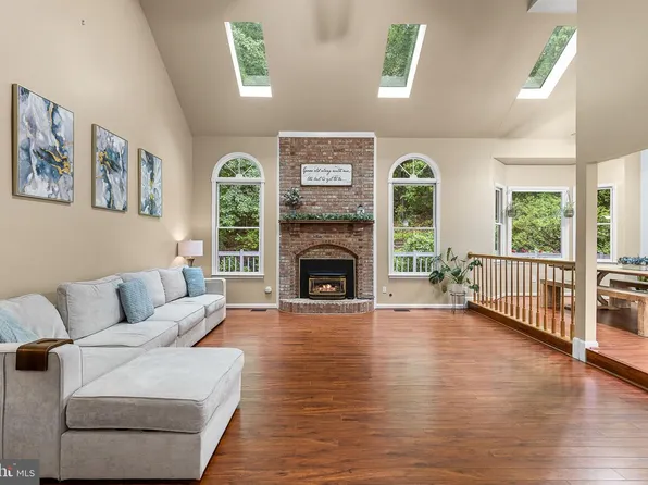 104 Dent Rd, Stafford, VA 22554