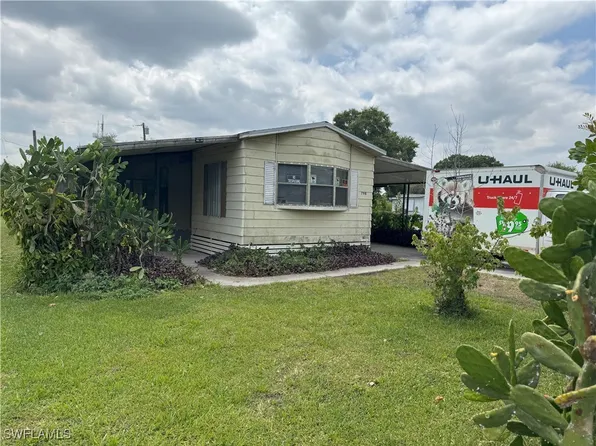 798 Avenue E NW, Moore Haven, FL 33471
