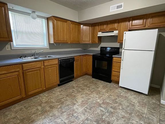 2nd image of 1112 Union St APT 1