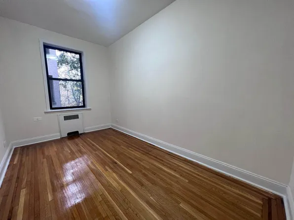 83-14 Lefferts Boulevard image 4 of 6