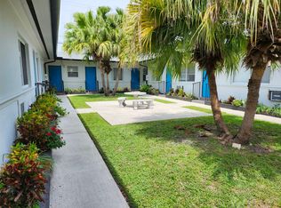 2499 SW 27th St, Miami, FL 33133