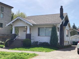 617 N 48th St, Seattle, WA 98103