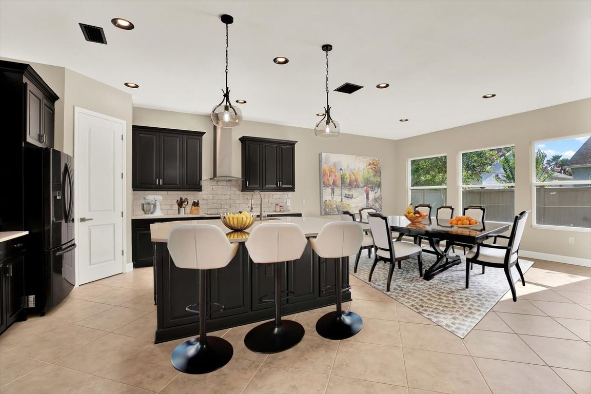 next background image