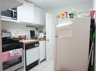 68 Hancock St #1R, Boston, MA 02114