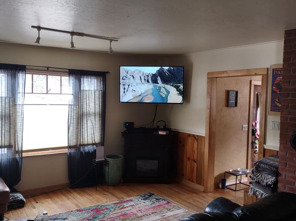 220 Surprise Ave