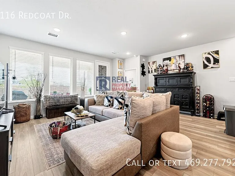 1116 Redcoat Dr — Photo 14