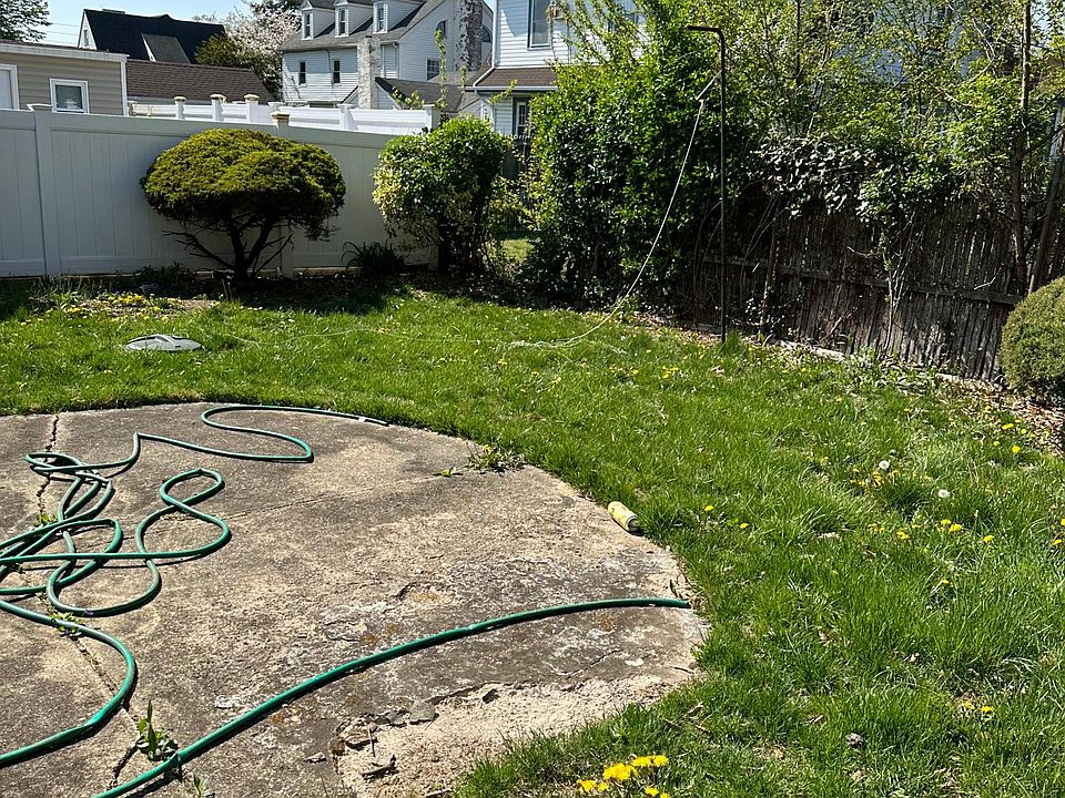 2nd image of 115 Phoenix St