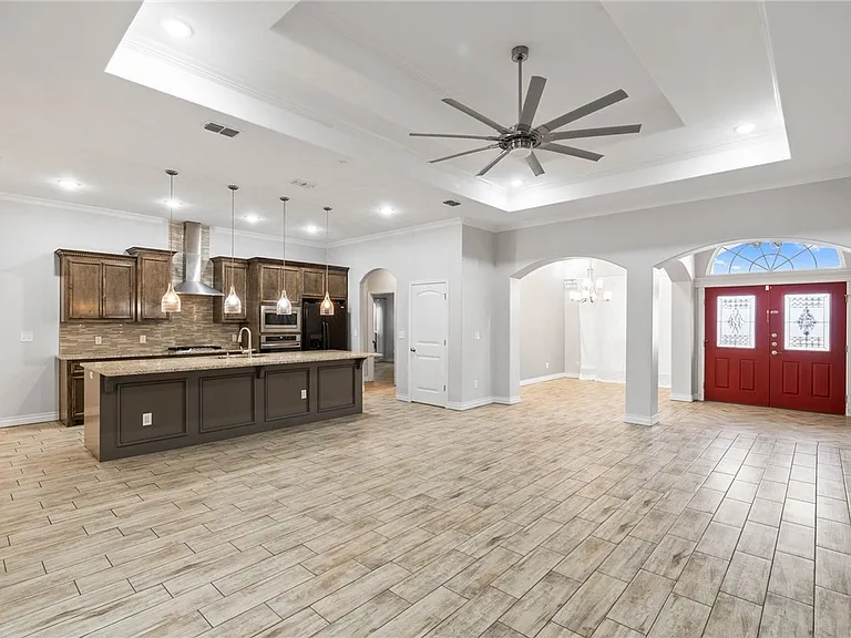 7813 Iron Man Dr — Photo 2