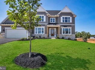 304 Asbury Ln, Carlisle, PA 17015