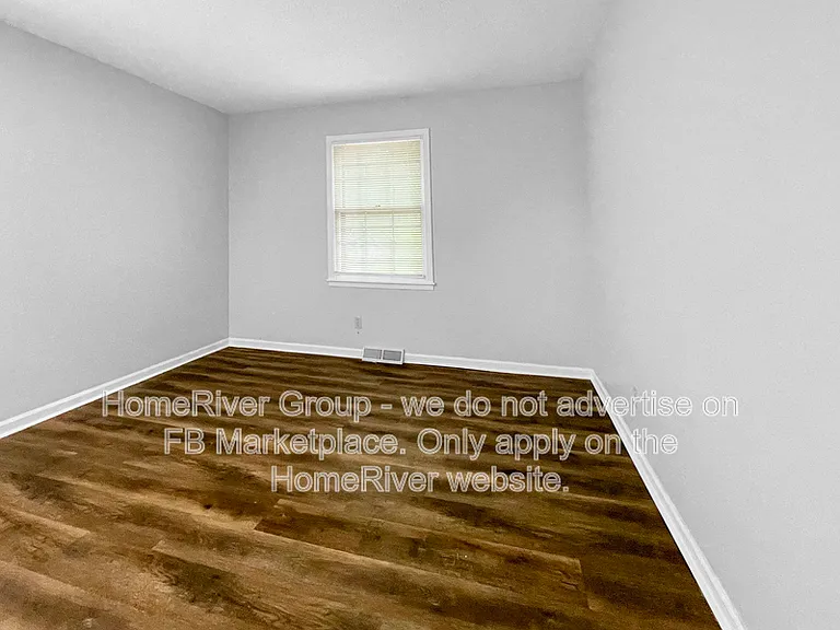 12733 Oakland Ave — Photo 14