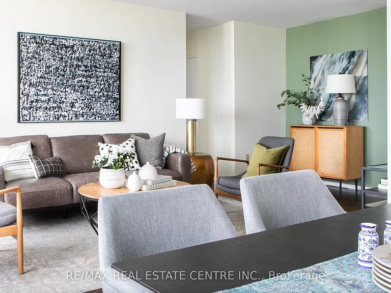 50 Graydon Hall Dr #108 — Photo 6
