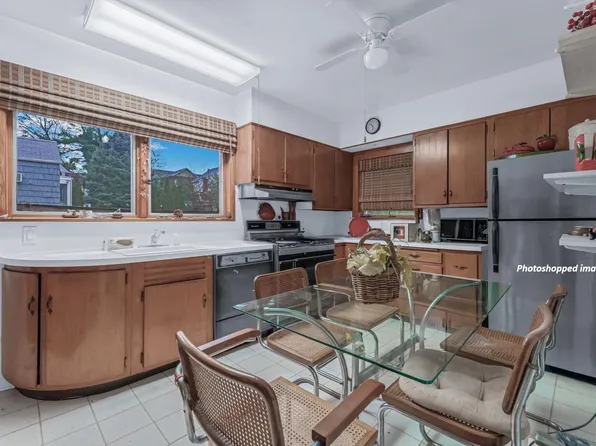 331 Richmond Road image 6 of 9