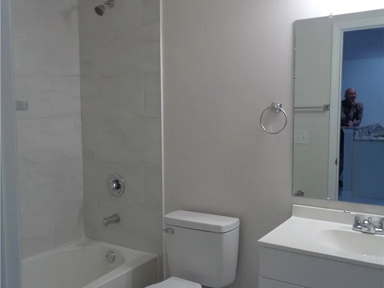 3816 SW 15th Pl — Photo 12