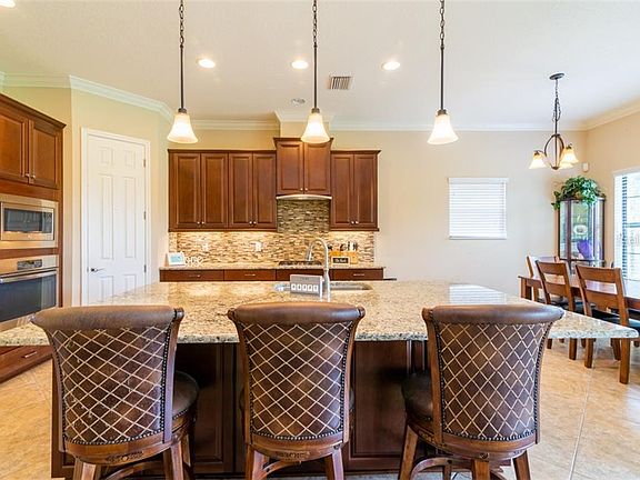 4th image of 2690 Calvano Dr