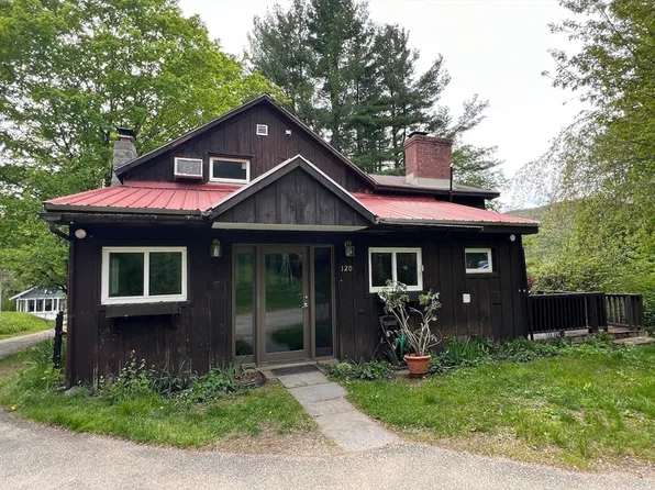 120 Prospect St, Chester, MA 01011