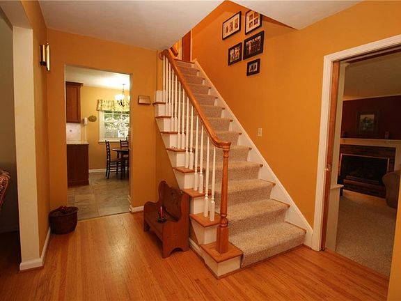 3rd image of 247 Henderson Dr
