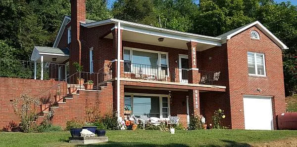 6914 Edgemont Rd #A — Photo 1