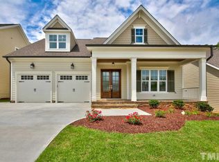 212 Fairway Vista Dr, Holly Springs, NC 27540
