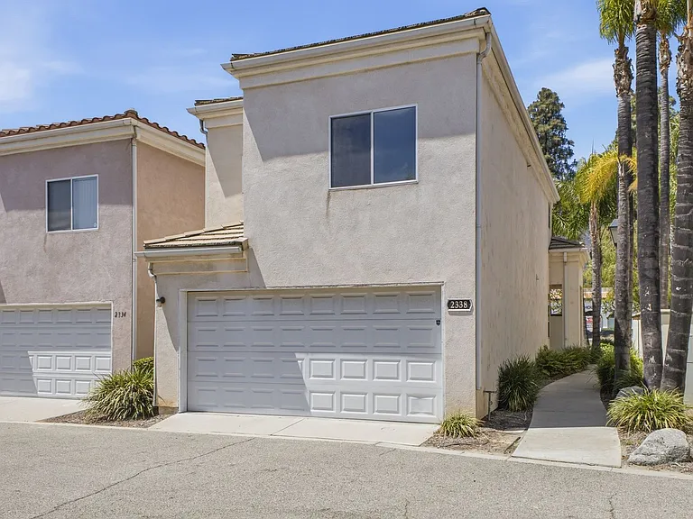 2338 Huntington Dr — Photo 21