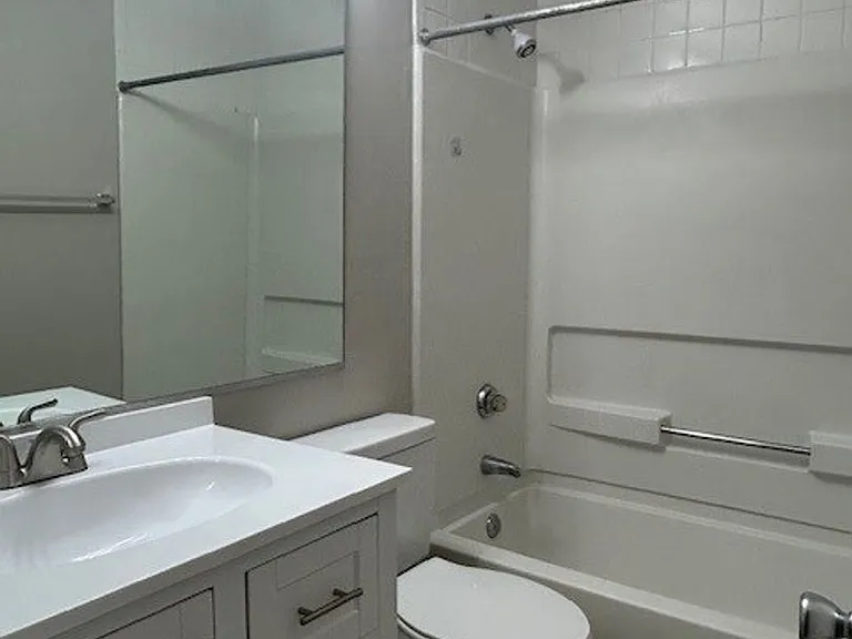 9505 University Terrace Dr #D — Photo 14