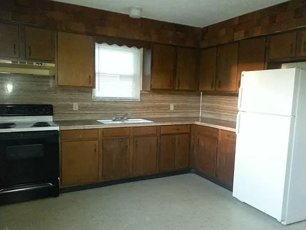 2 bed, 1100 sqft, $950 — Photo 3