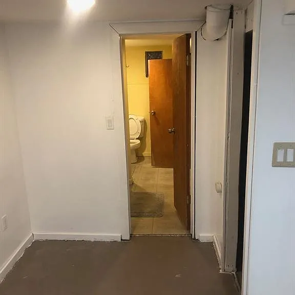 5027 Woodward St — Photo 12
