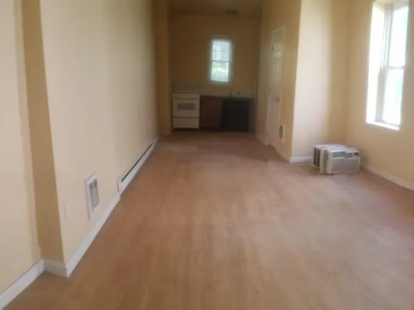 2212 N 18th St, Philadelphia, PA 19132