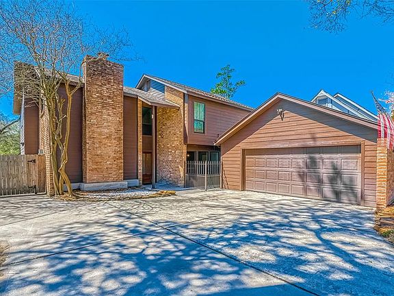 Great driveway space for extra parking