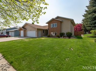 2110 N Bell St, Bismarck, ND 58501