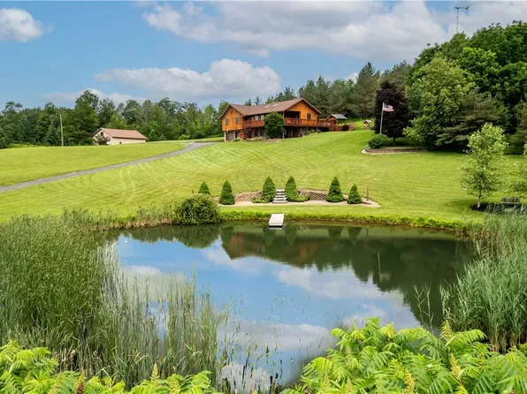 5121 Stone Bridge Rd, Morrisville, NY 13408