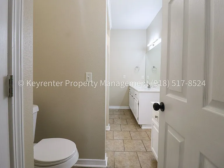 806 W 118th St S — Photo 34