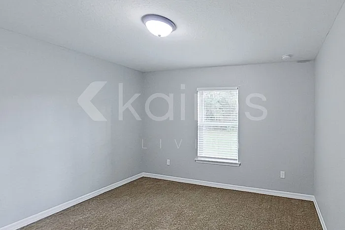 5623 NW 55th Ave — Photo 18