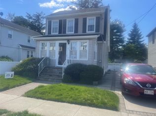 22 Eton Street, Valley Stream, NY 11581
