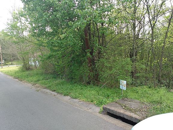 2nd image of Chestnut St