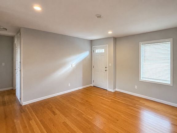 2nd image of 3320 Mendocino Ave APT B