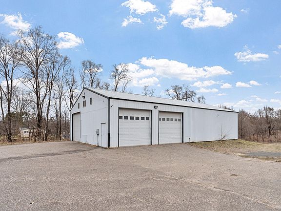 4th image of 17551 Round Lake Blvd NW