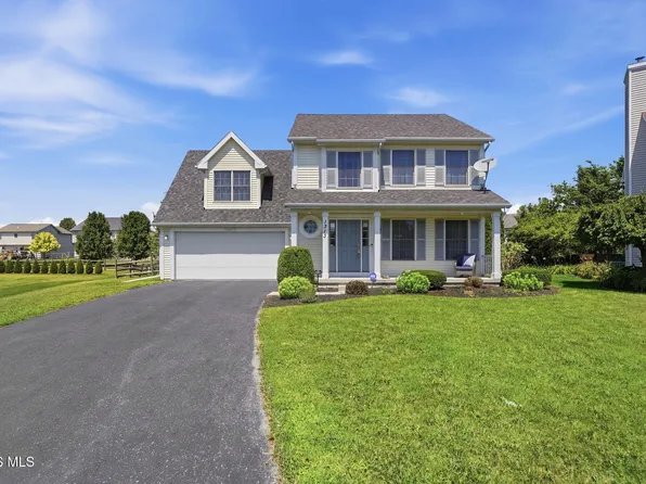 1313 Seneca Creek Ct, Perrysburg, OH 43551