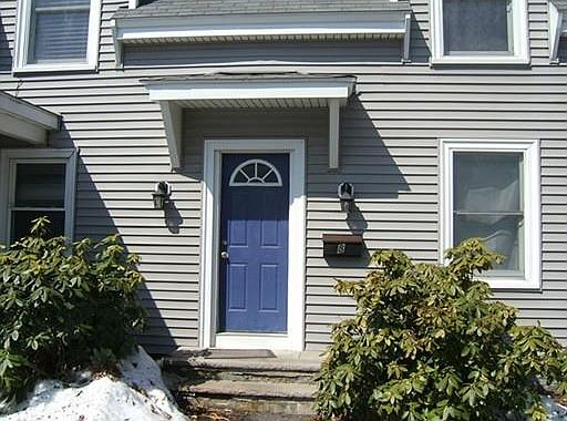 2nd image of 8 Lynn Street Ct