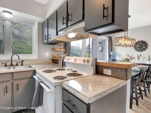 1173 Park Ave, Rifle, CO 81650
