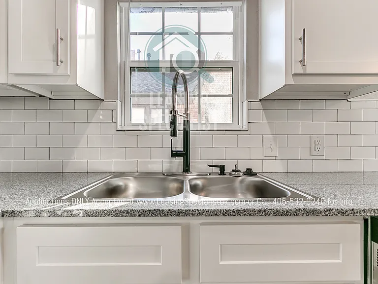1115 NW 27th St #1115 — Photo 13