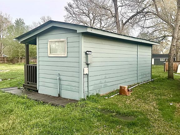 5th image of 414 Frydek Rd