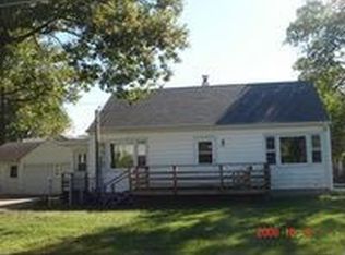 920 Longview St, Cedar Falls, IA 50613