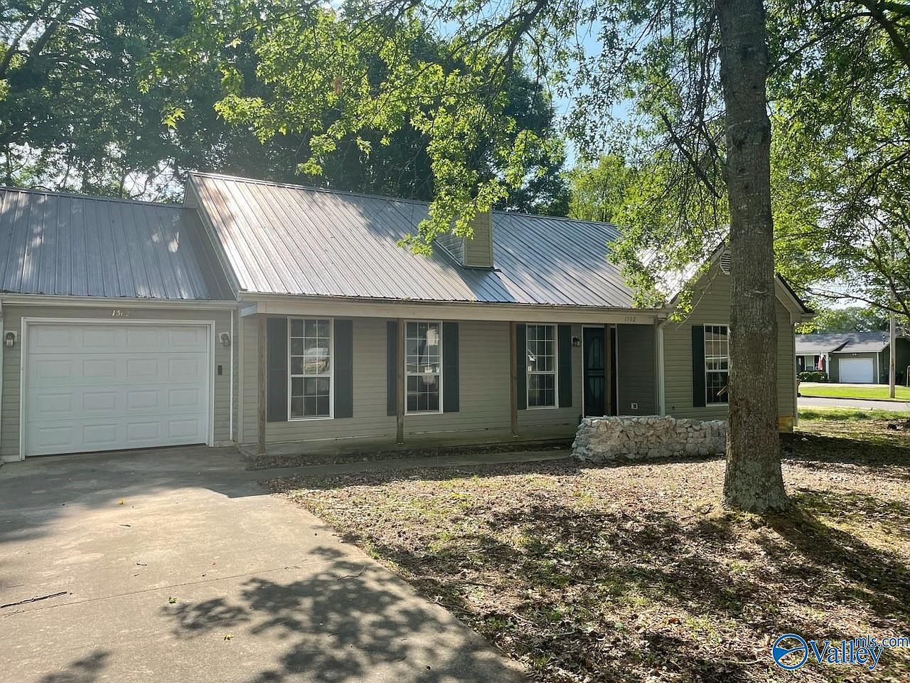 1502 Elizabeth Dr SW, Hartselle, AL 35640 Zillow